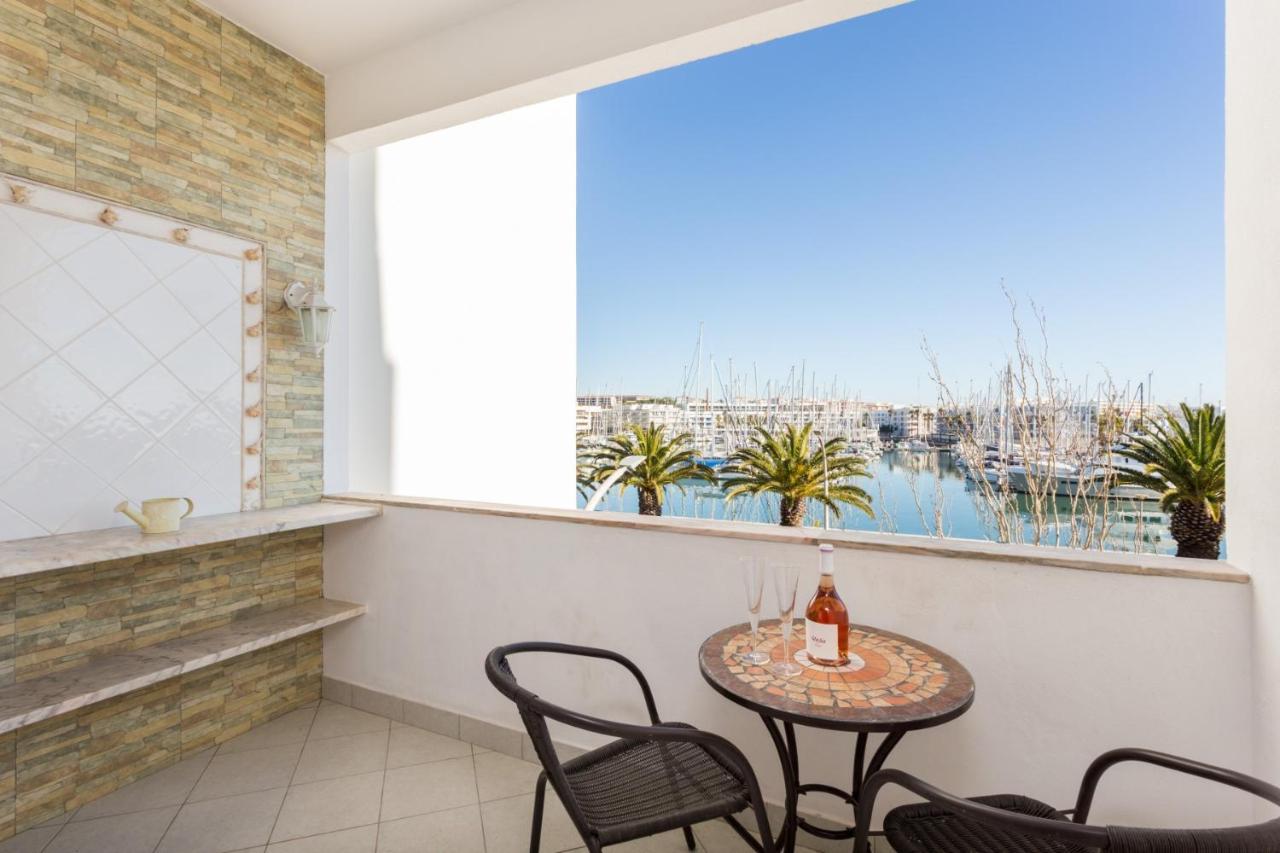 Studio Marina View By Seewest Lagos Bagian luar foto